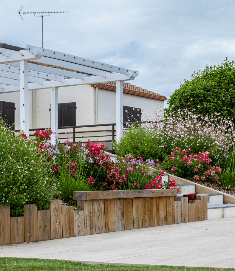 massif fleuri, fleurs de jardin de massif. Création de jardin de reve, par au jardin des reves, paysagiste la plaine sur mer, paysagiste Pornic. saint brevin les pins, la bernerie, saint michel chef chef, préfailles.